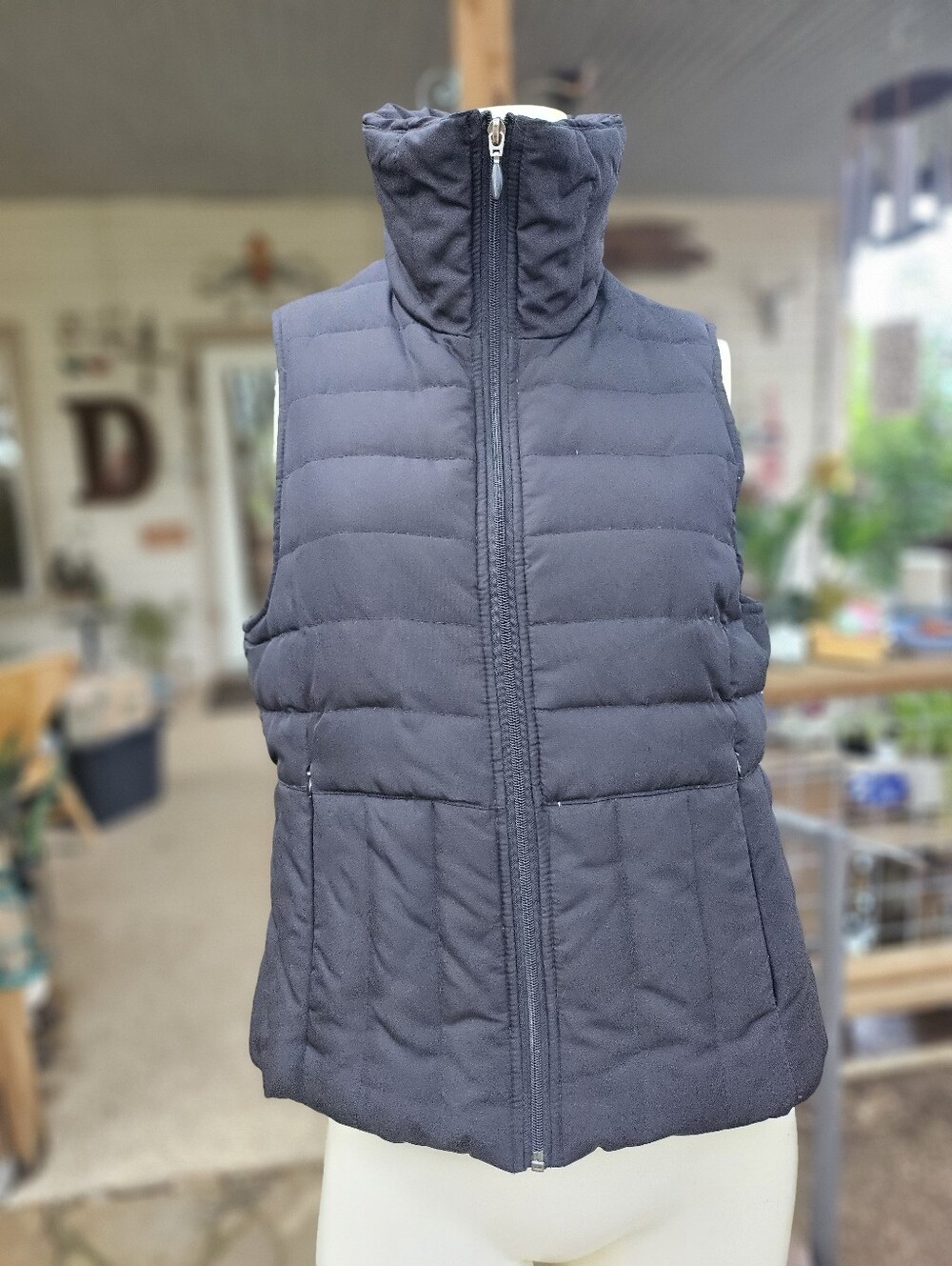Kenneth Cole Reaction Black Quilted Puffer Vest with High Collar Medium